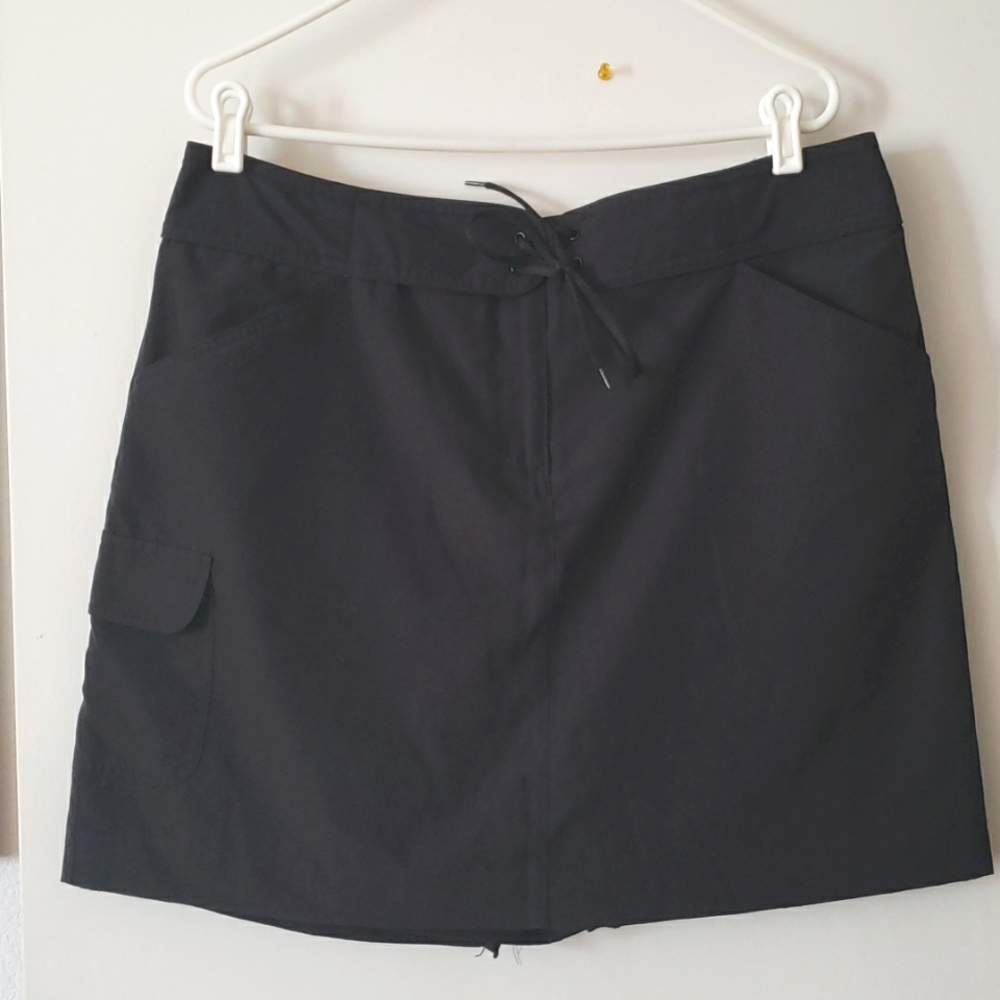 Izod X-Tra Dry Black Walking/Golf Skort Size 16